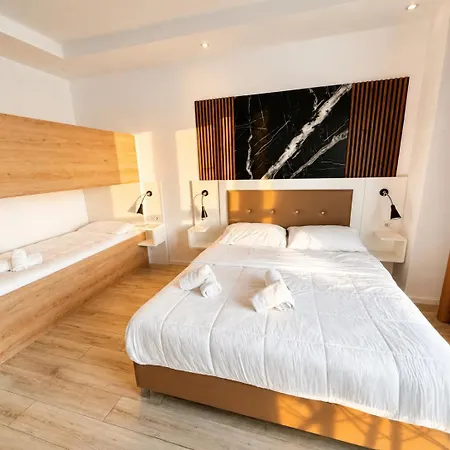 Helia Mare 4* Sarandë