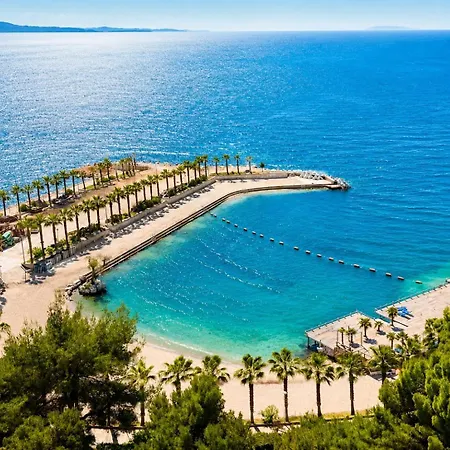 Helia Mare Sarandë