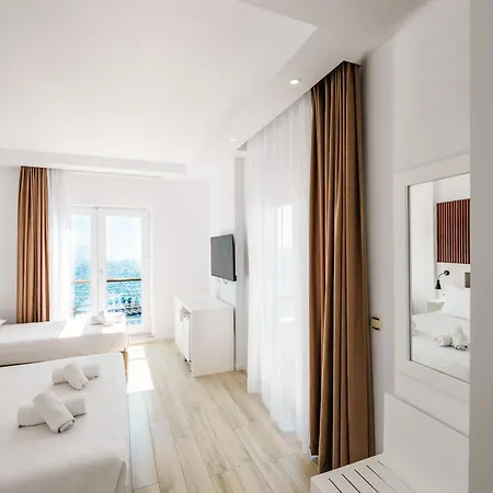 Helia Mare 4*